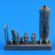   Aerobonus Japanese WWII suicide sailor for the Japanese Suicide Craft Kaiten II 1:35 (350.021)