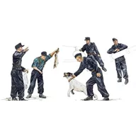   AFV-Club Hunting German Tank Crew-5 Figures w/dog 1:35 (AF35092)