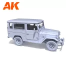 AK Interactive FJ43 SUV with Hard top (AK35001)