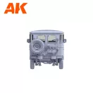 AK Interactive FJ43 SUV with Hard top (AK35001)