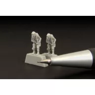 Brengun German pilot WWII (two pieces) 1:144 (BRL144081)