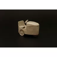   Brengun UK Flight Deck Tractor Clarkat type B 1:32 (BRL32048)