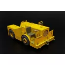 Brengun UK Flight Deck Tractor Tugmaster 1:32 (BRL32052)