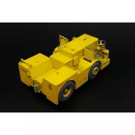 Brengun UK Flight Deck Tractor Tugmaster 1:32 (BRL32052)