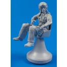 CMK WW II Italian Fiat G-50 Sitting Pilot 1:32 (129-F32315)