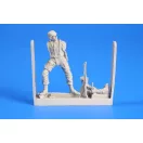 CMK German WW II Paratroops with FG-42 1:48 (129-F48269)
