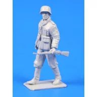  CMK German WWII Soldier with Mauser 98 rifle 1:48 (129-F48303)