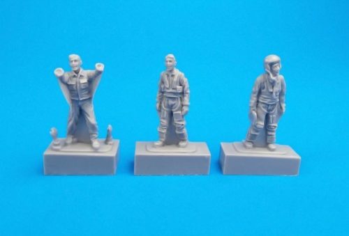 CMK Two French Pilots and a  Mechanic 1:72 (129-F72308)