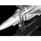 CMK SK-37/SK-37E Viggen instruktor/Operator (sester in rear cockpit) and Pilot Climbing 1:72 (129-F72352)