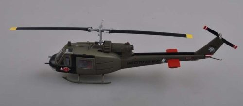 Easy Model UH-1C of the 12oth AHC, 3rd platoon,1969 1:48 (39316)