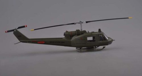 Easy Model UH-1C U.S. Army 1:48 (39319)