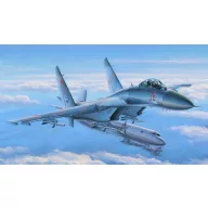 Hobby Boss Su-27 Flanker Early 1:48 (81712)