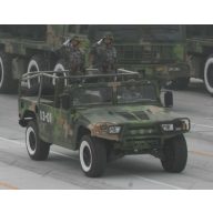   Hobby Boss Dong Feng Meng Shi 1.5ton Military Light 1:35 (82467)