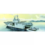 Hobby Boss USS Essex LHD-2 1:700 (83403)