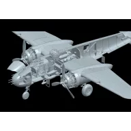   HongKong Model B-25J Mitchell Strafing babes 1:32 (HKM01E036)