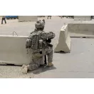 Hauler Modern concrete road barriers 1:35 (HLC35006)