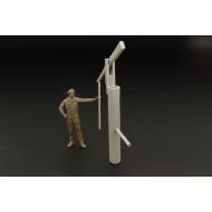 Hauler Rustic style water pump 1:48 (HLF48014)