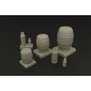 Hauler Wooden barrels and milk cans 1:35 (HLU35080)