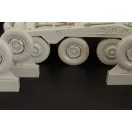 Hauler Sd Kfz 234 PUMA wheels 1:48 (HLX48334)