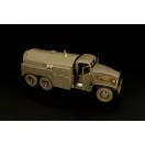 Hauler US Airfield fuel truck (Tamiya) 1:48 (HLX48346)
