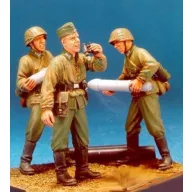   Hobby Fan Ger. Eastern Front Launcher (1)-3Fig/w/B 1:35 (HF546)
