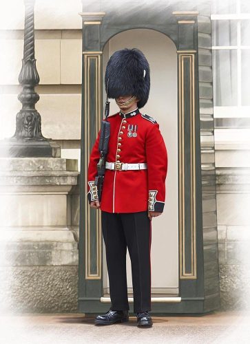 ICM British Grenadier Queen's Guards 1:16 (16001)