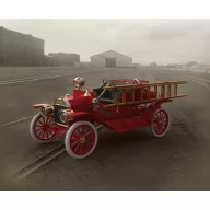 ICM Model T 1914 Firetruck American Car 1:24 (24004)