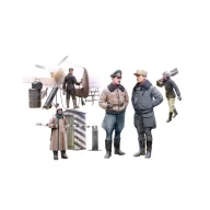   ICM WWII German Luftwaffe Pilots and Ground Personnel in Winter Uniform 1:48 (48086)