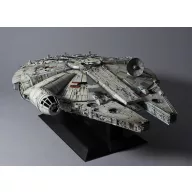   Bandai Star Wars Millennium Falcon Perfect Grade 1:72 (01206)