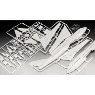   Revell IRON MAIDEN Ed Force One - Boeing 747-400 1:144 (03780)