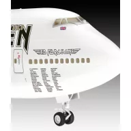   Revell IRON MAIDEN Ed Force One - Boeing 747-400 1:144 (03780)