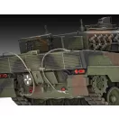 Revell Gift Set 70 Jahre Bundeswehr: Leopard 2 A6A2 Exclusive Edition 1:35 (05631)
