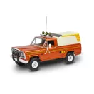 Revell Jeep J-10 pickup with camper 1:24 (14568)