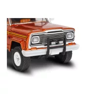 Revell Jeep J-10 pickup with camper 1:24 (14568)