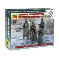 Zvezda German Headquarters in Winter uniforms 1:72 (6232)