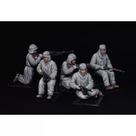   MiniArt Soviet Assault Infantry(Winter Camouflage Cloaks) 1:35 (35226)