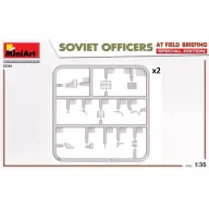   MiniArt Soviet Officers At Field Briefing Special Edition 1:35 (35365)