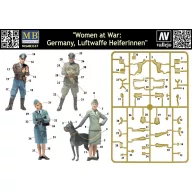   Master Box Woman at war: Germany, Luftwaffe Helferi 1:35 (MB3557)