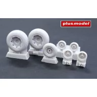   Plus Model PBY Privateer wheels with diamond tread 1:72 (AL7070)