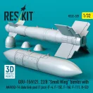 ResKit Models GBU-15(V)21, 22/B Small Wing bombs (2 pcs) with AN/AXQ-14 data link pod (1 pcs) (F-4, F-15E, F-16I, F-111, B-52) (3D Printed) 1:32 (RS32-0539)