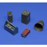 Royal Model Toolbox, oil cans and bucket 1:16 (RM1043)