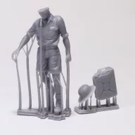   Royal Model German DAK soldier holding jerrycan 3D printed 1:35 (RM1084)