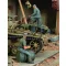 Royal Model German crew refuelling tank-2 fig.-WWII 1:35 (RM154)