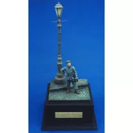   Royal Model Italian Officer Btg. Azzurro (with base) WWII 1:35 (RM194)