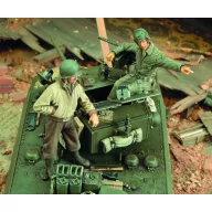Royal Model M3A3 Stuart Crew-WWII 1:35 (RM336)