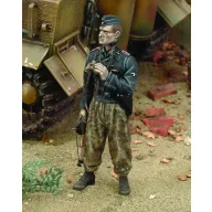 Royal Model SS-Scharfuhrer Poland 1944 1:35 (RM417)