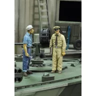 Royal Model U.S. sailor and navy officer-WWII 1:35 (RM536)