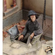 Royal Model M13/40 Tanker-WWII 1:35 (RM546)