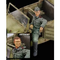   Royal Model Kubelwagen driver 'incl. 2 heads' 1:35 (RM608)