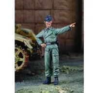 Royal Model Panzer IV crewman (Normandy 1944) 1:35 (RM631)